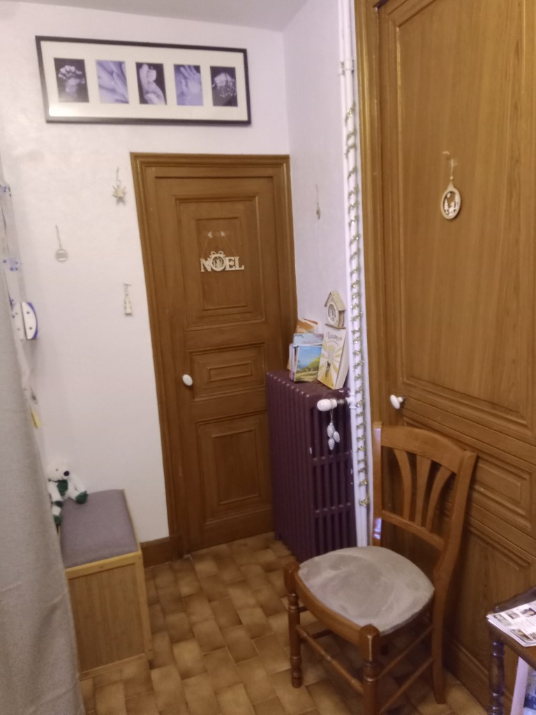 Déco de Noël 2024 salle d'attente, accès sanitaire